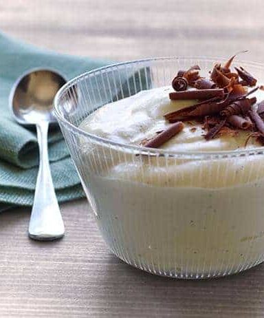 Hvid Chokolademousse med Passionsfrugt