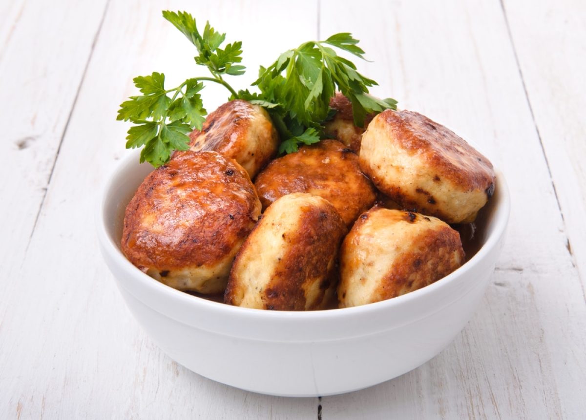 Kyllingefrikadeller