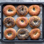 Opskrift på hjemmebagt bagels
